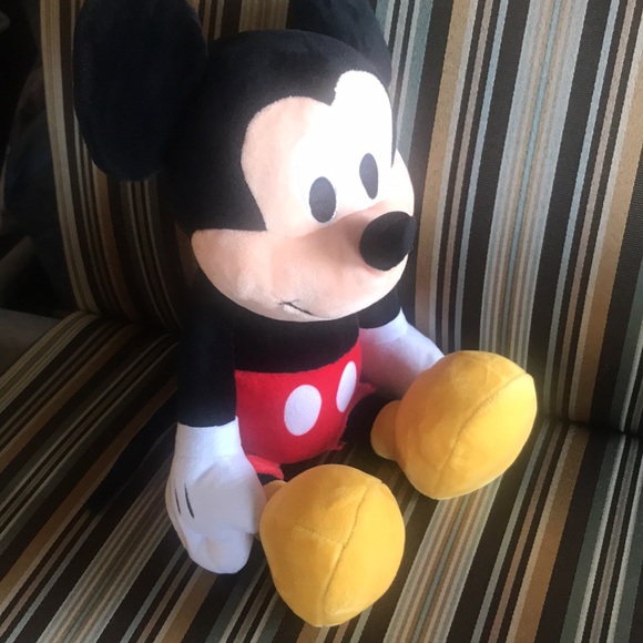 Disney Mickey medium 17” plush perfect condition - Picture 4 of 6